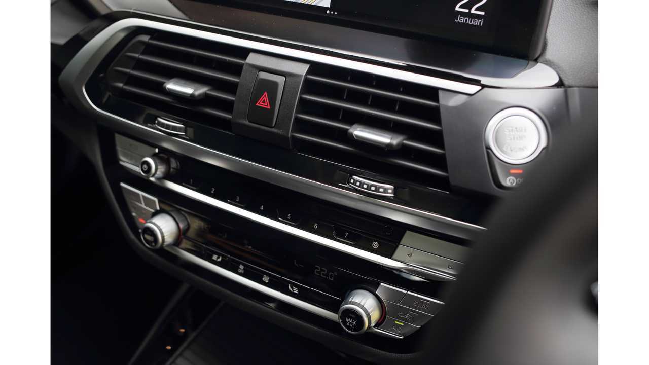 THE X3_dashboard2_BMW CHOOSE YOUR X 2021
