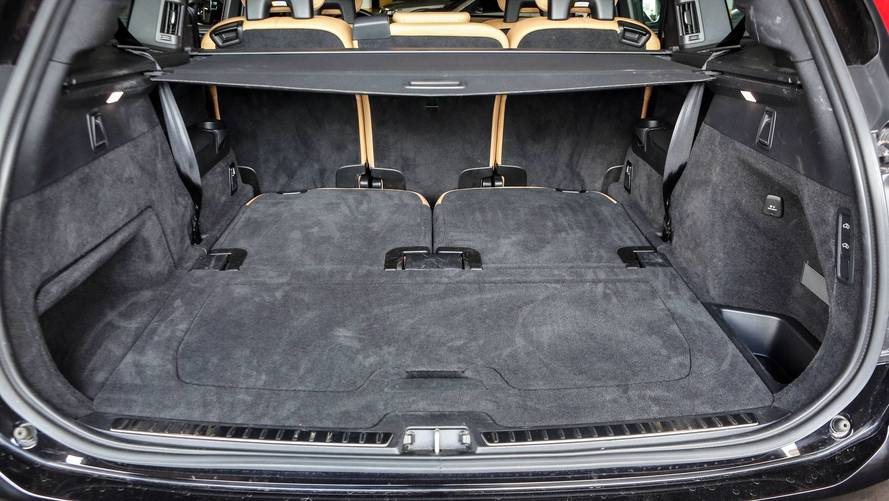 Comparativo Land Rover Discovery x Volvo XC90