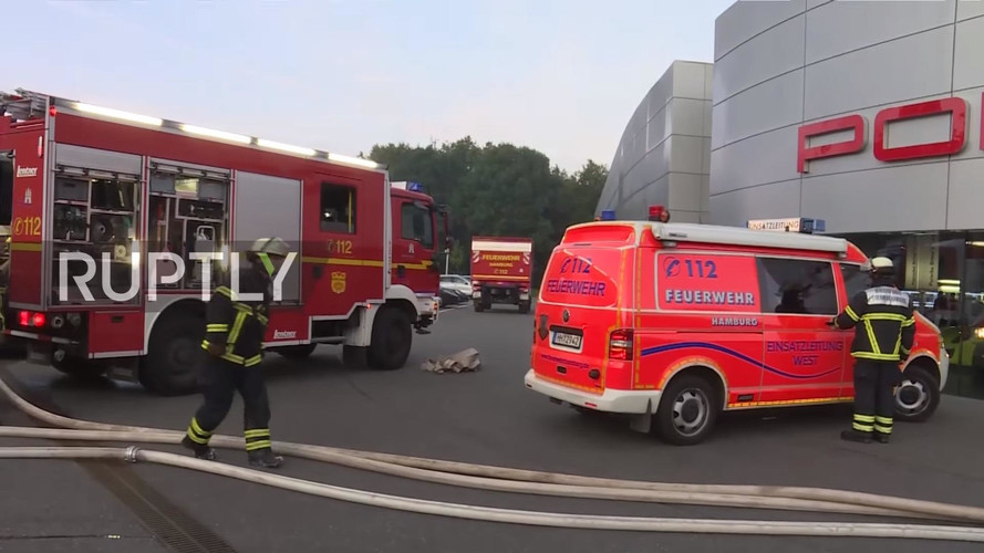 Fire at Porsche dealer in Hamburg