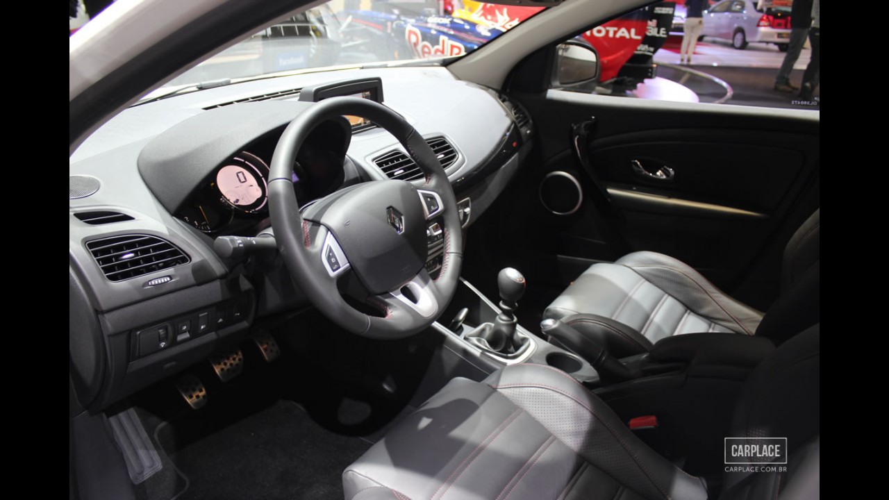 Salão do Automóvel: Renault Fluence GT - Motor com 180 cv e maior torque da categoria por R$ 79.370