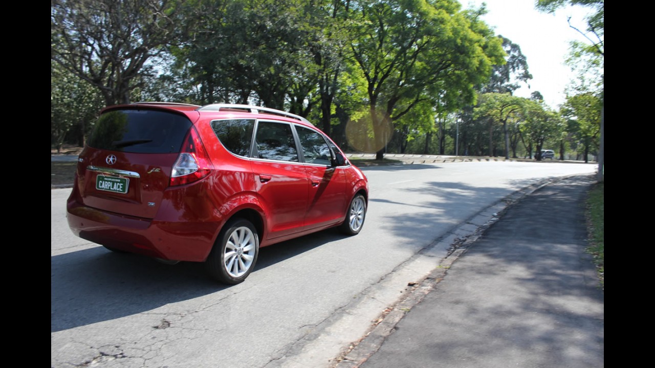 Garagem CARPLACE: Rodando 1.000 km com a JAC J6 entre cidade e estrada