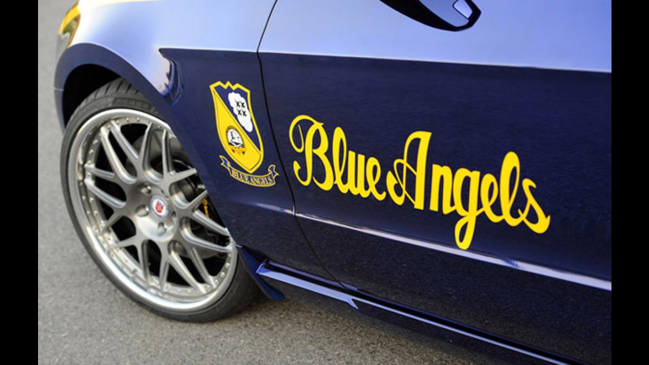 Ford Mustang Blue Angels é leiloado