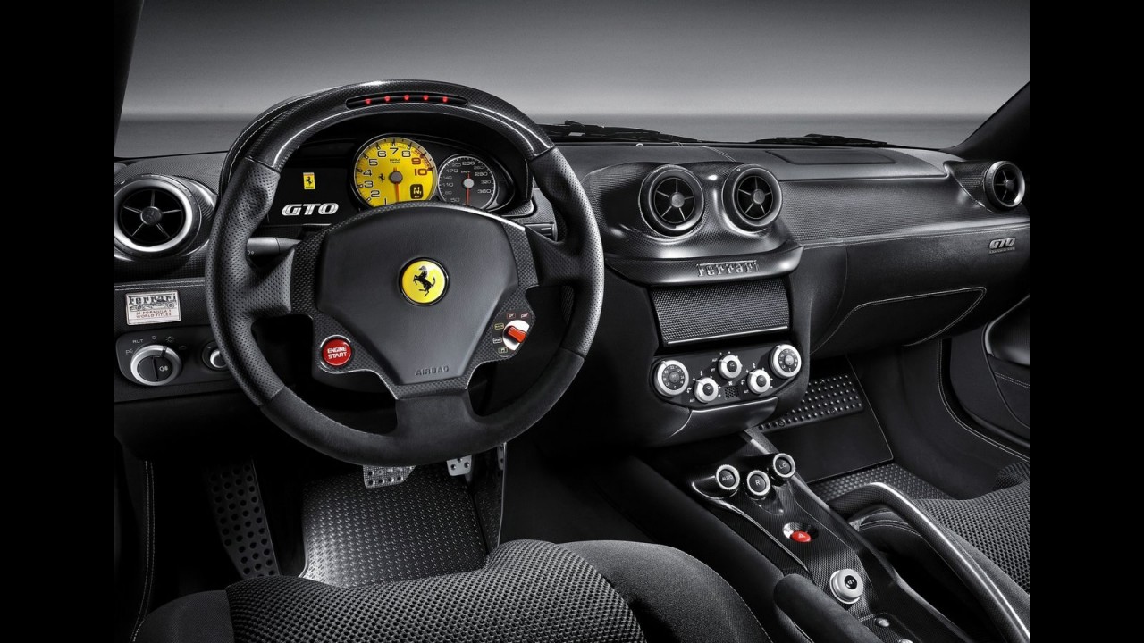 Ferrari divulga imagens oficiais da nova 599 GTO - Modelo tem motor de 670 cv