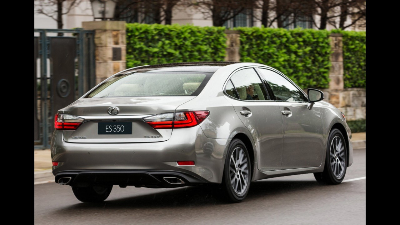 Lexus lança renovado ES 350 2016 no Brasil por R$ 253,3 mil