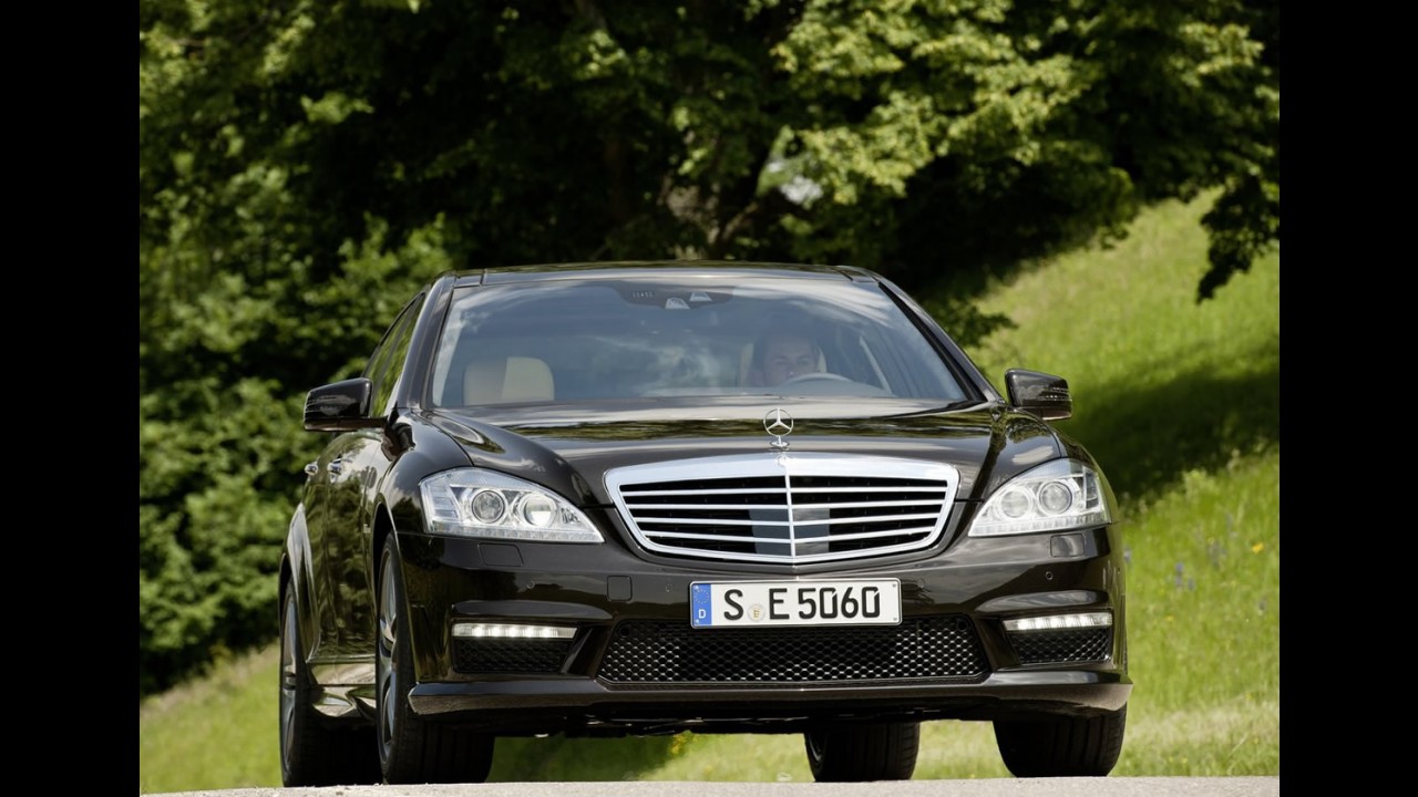 Mercedes-Benz S63 AMG 2011 recebe novo motor V8 biturbo de 571 cv - Fotos e Vídeo
