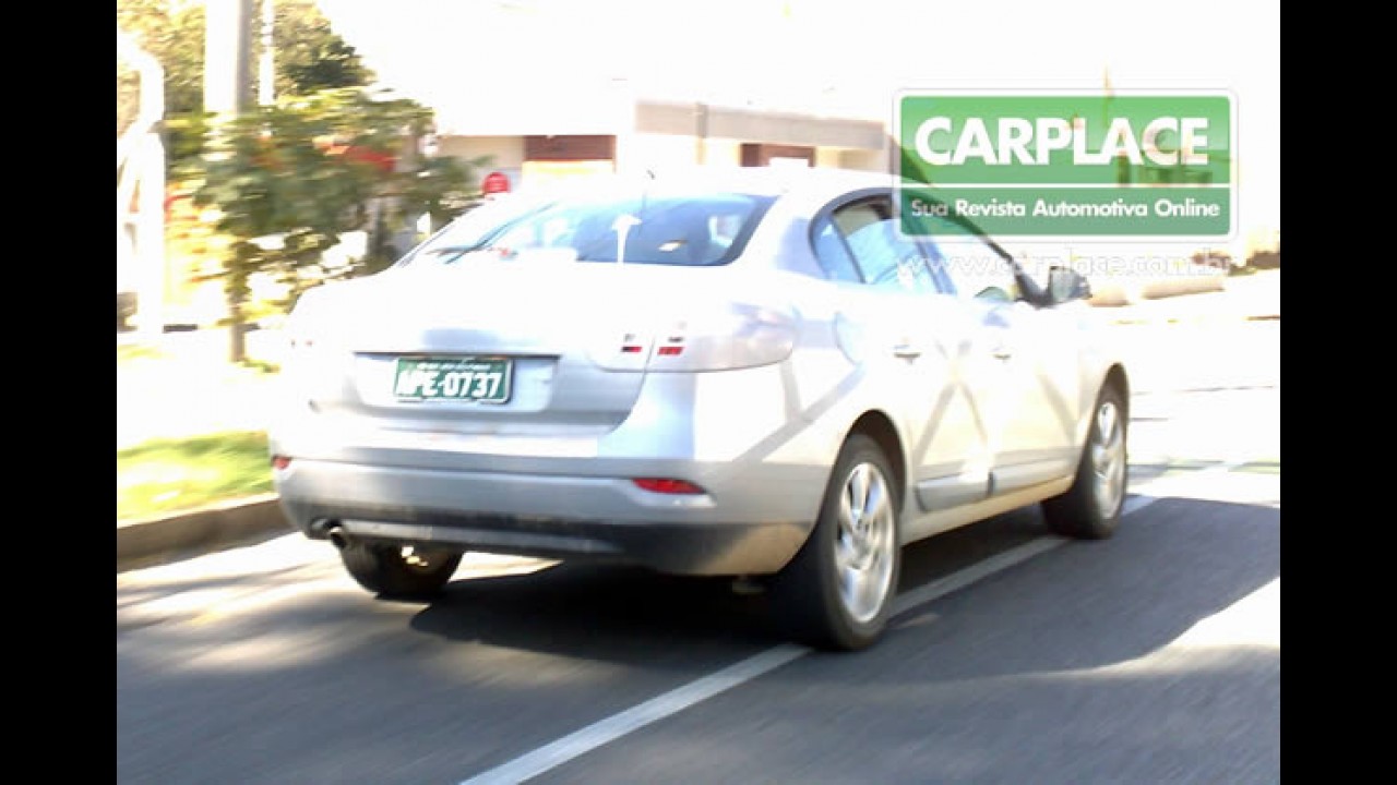 Flagra 2: Novo Renault Mégane / Fluence é flagrado com pouco disfarce em Curitiba