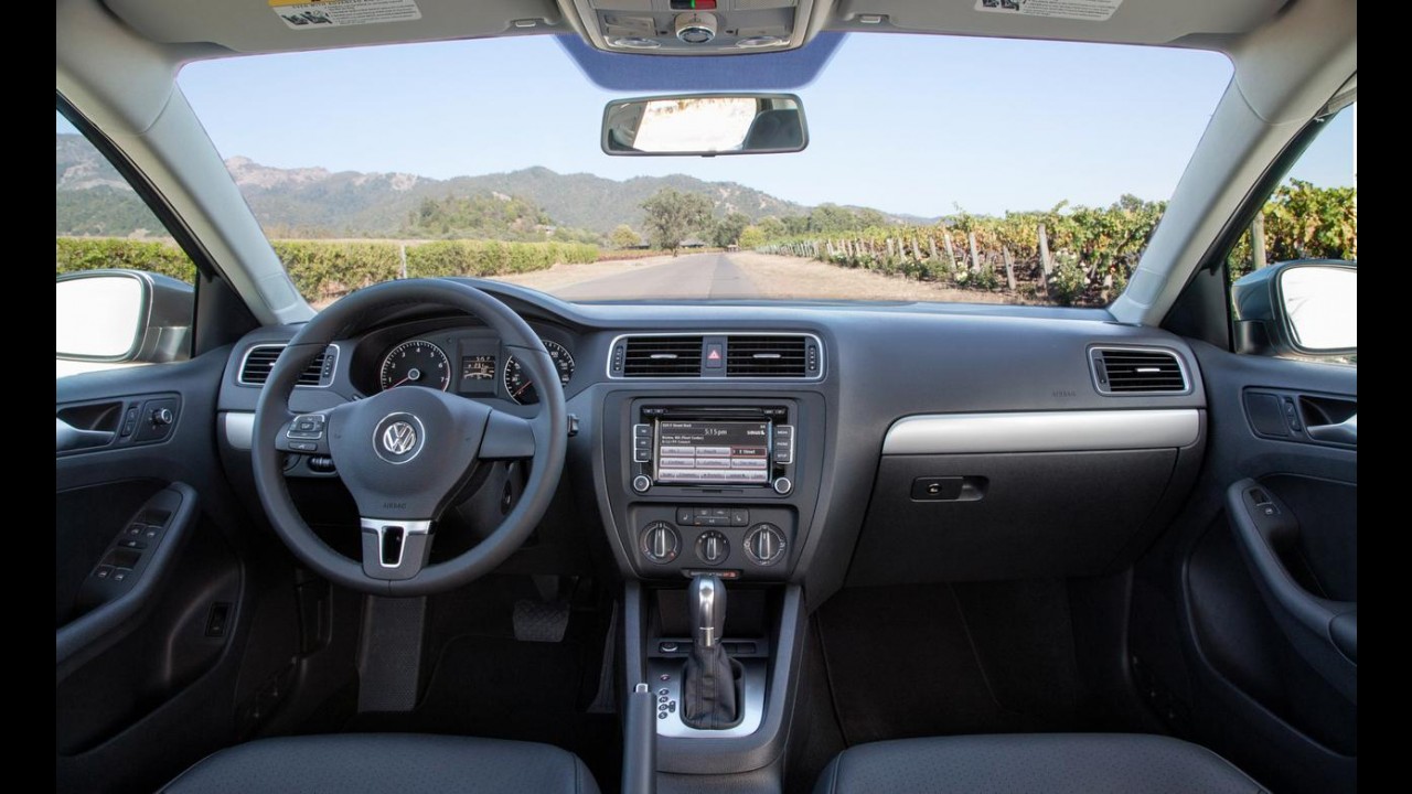 VW Jetta ganha motor 1.8 TSI nos EUA - nova geração MQB chega no fim do ano