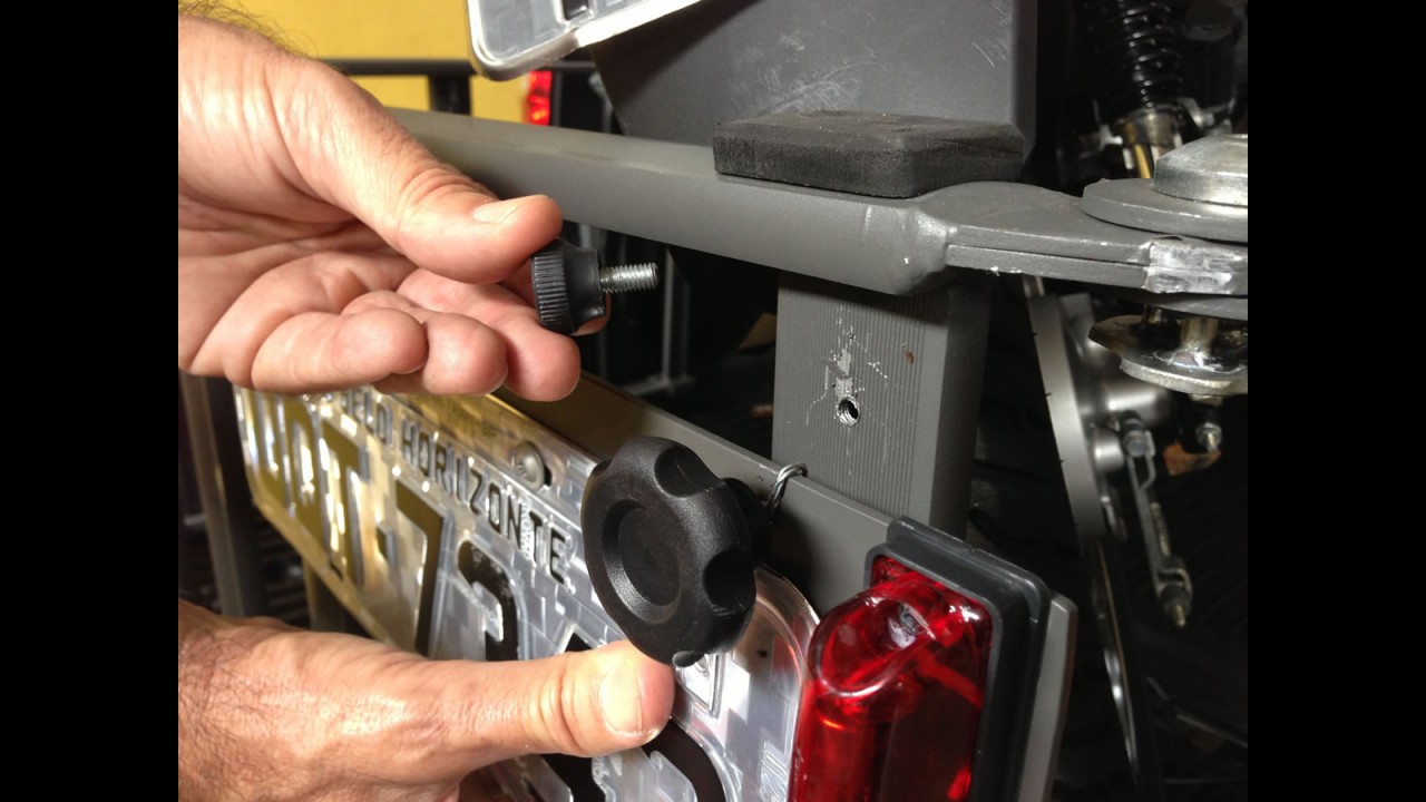 Avaliamos o extensor de caçamba da Fiat Strada com a Honda CG: confira passo a passo