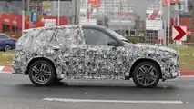 BMW X1 (2022) mit vier Endrohren erwischt