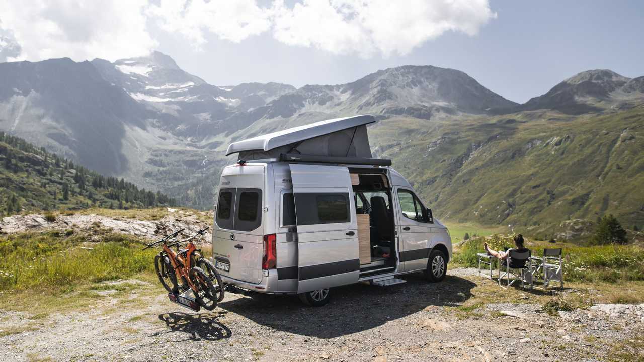 Автодом Hymer на базе Mercedes-Benz Sprinter