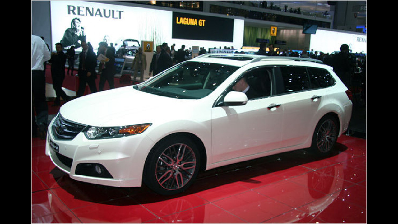 Honda Accord: Das Mittelklassefahrzeug ist als Limousine und als Kombi zu sehen