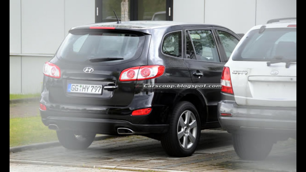 Hyundai Santa Fé 2010: Versão européia reestilizada é flagrada sem disfarces