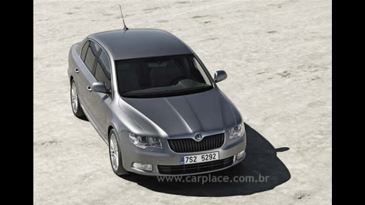 Primo do VW Passat: Skoda revela imagens oficiais do sedan Superb 2008