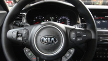 2017 Kia Carens Paris Motor Show