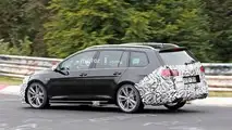 VW Golf R Variant facelift spy photo
