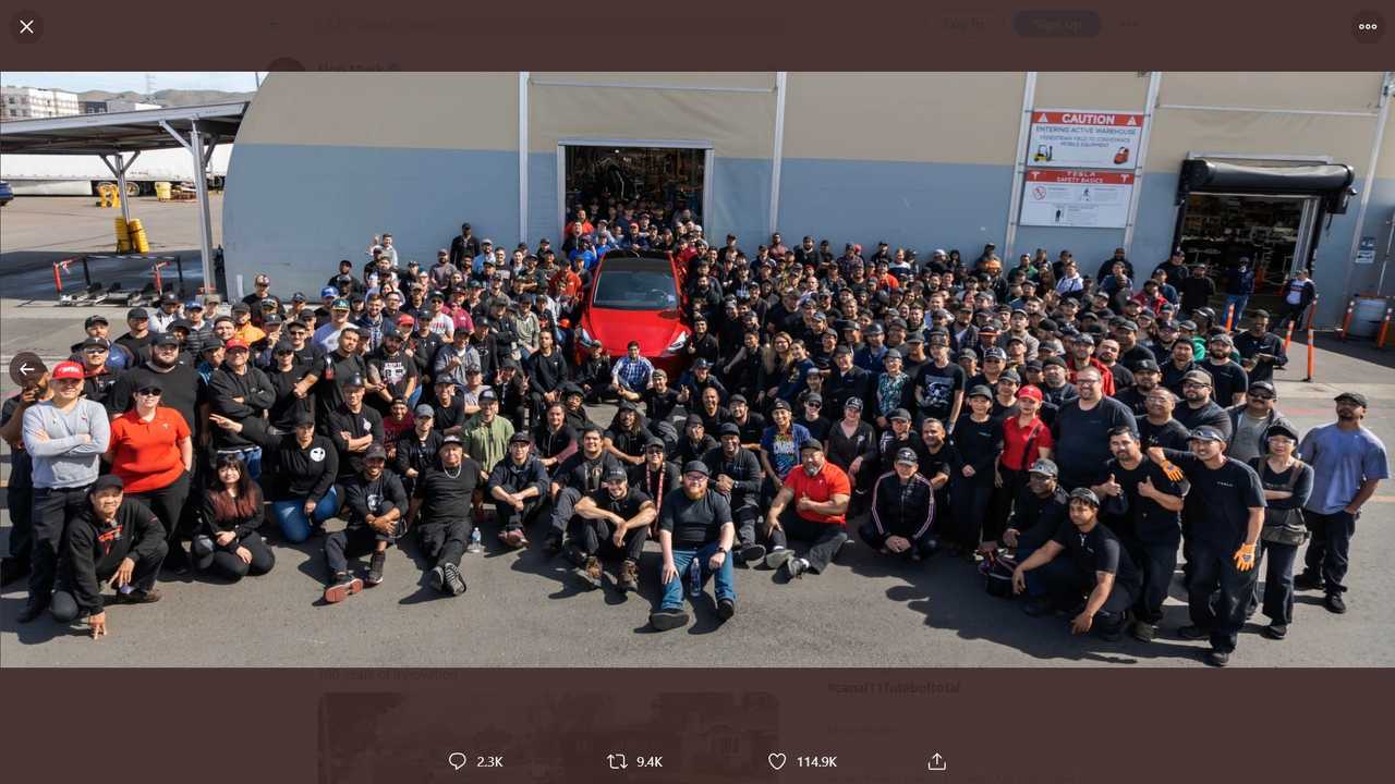 La 1.000.000esima auto di Tesla è un modello Y rosso lucido