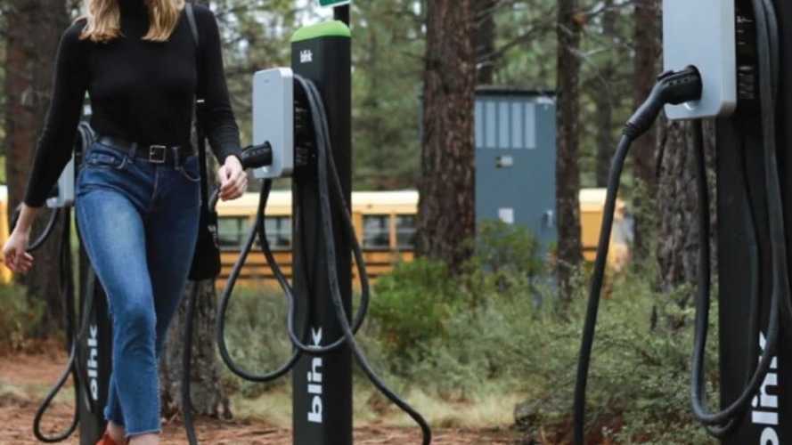 Reviewed Blink IQ 200 HighPowered EV Charger