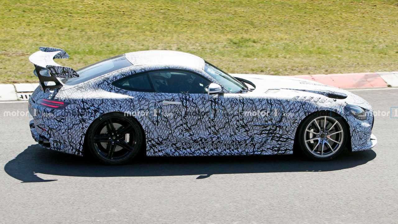 2021 Mercedes-AMG GT Black Series yeni casus fotoğraflar