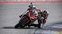 2021 Ducati SuperSport 950, Action, Front