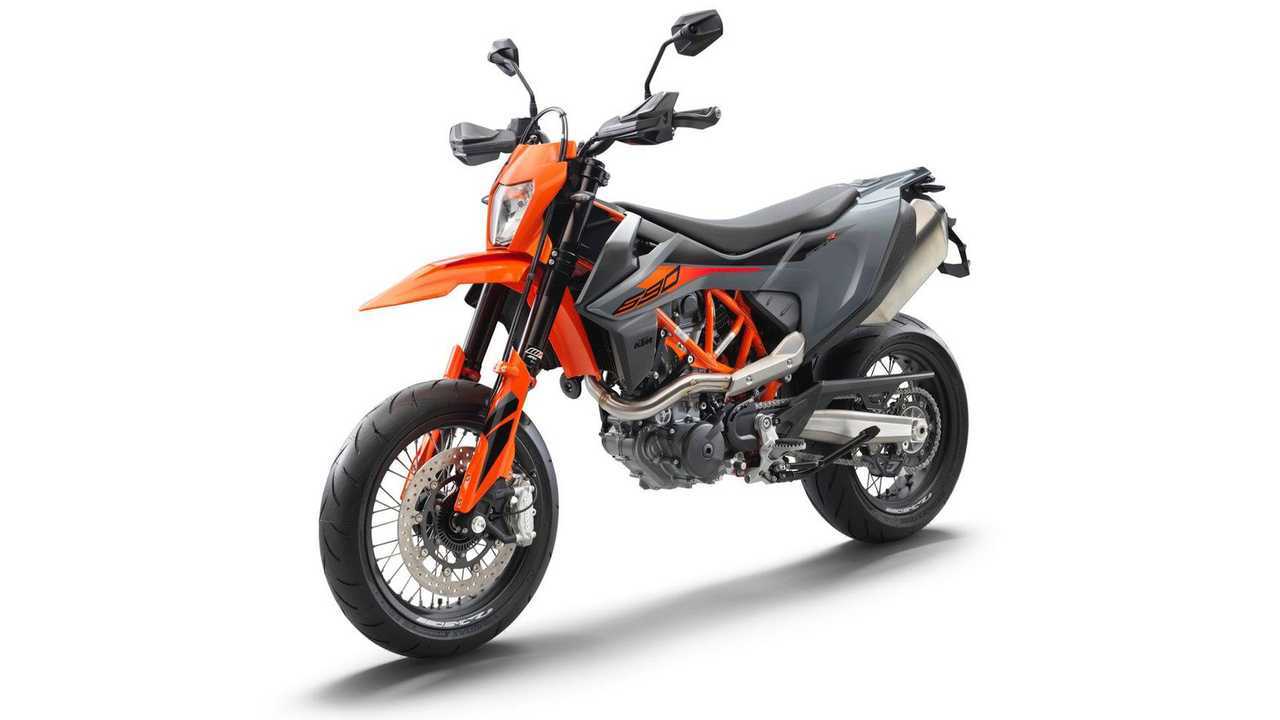 2021 KTM 690 SMC R - Front