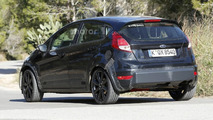 Ford Fiesta test mule spy photo