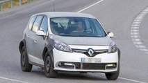 Renault Grand Scenic mule spy photo