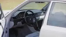 Rowan Atkinson'ın 1991 model Mercedes 500E'si