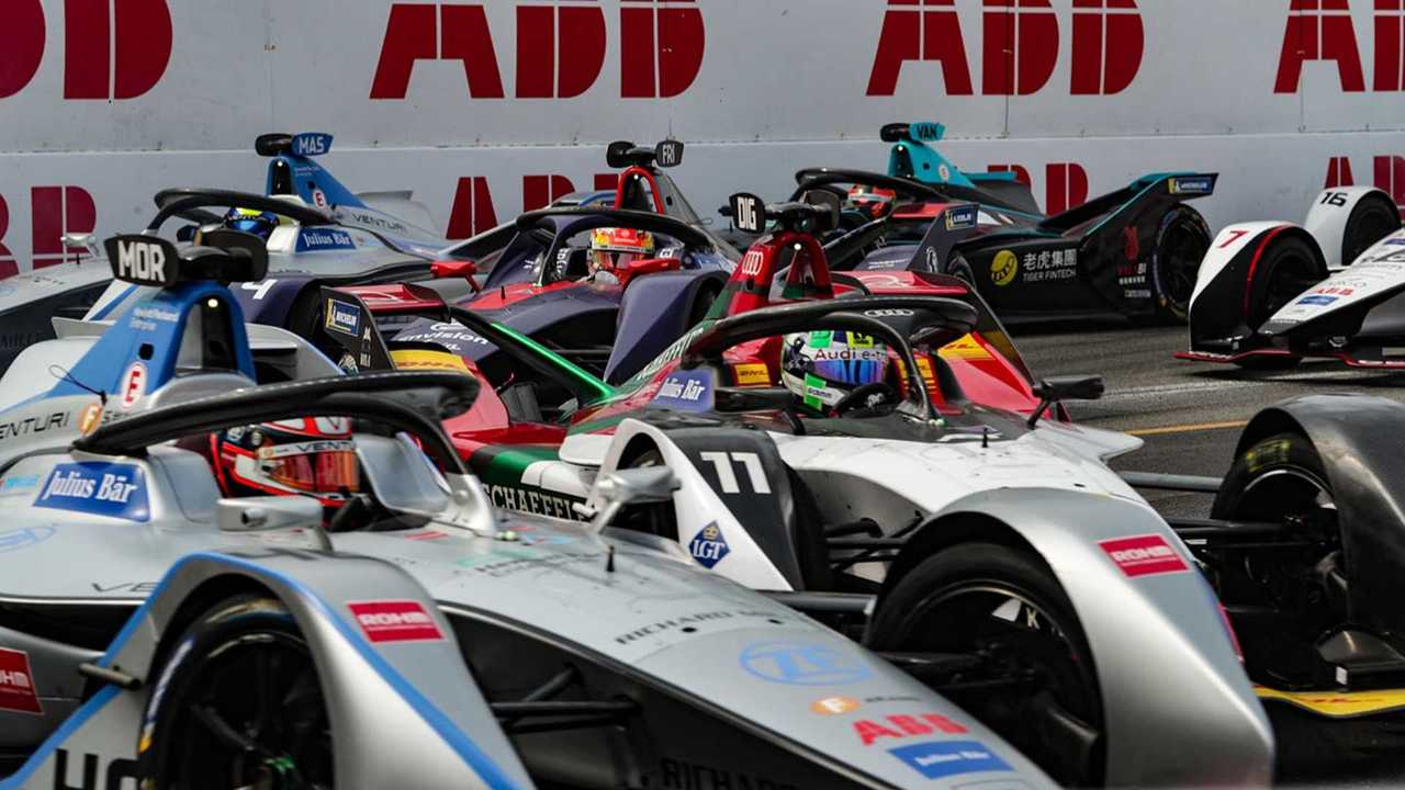 Le peloton de Formule E au départ