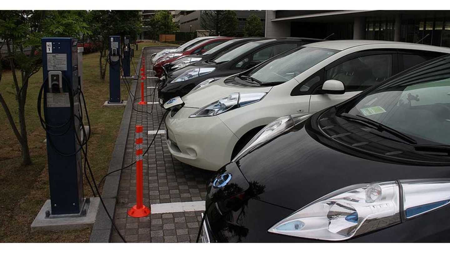 Exclusive Leads US In EV Adoption For 2014