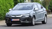 Honda Insight Test Mule Spy Shots