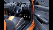 Orangener Orkan