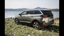 Peugeot 5008, un abitacolo a prova di 
