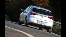 Opel Astra, perde peso ma guadagna in tutto