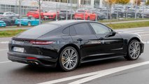 Porsche Panamera facelift spy photo