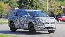 2020 Mitsubishi Outlander Casus Fotoğraflar