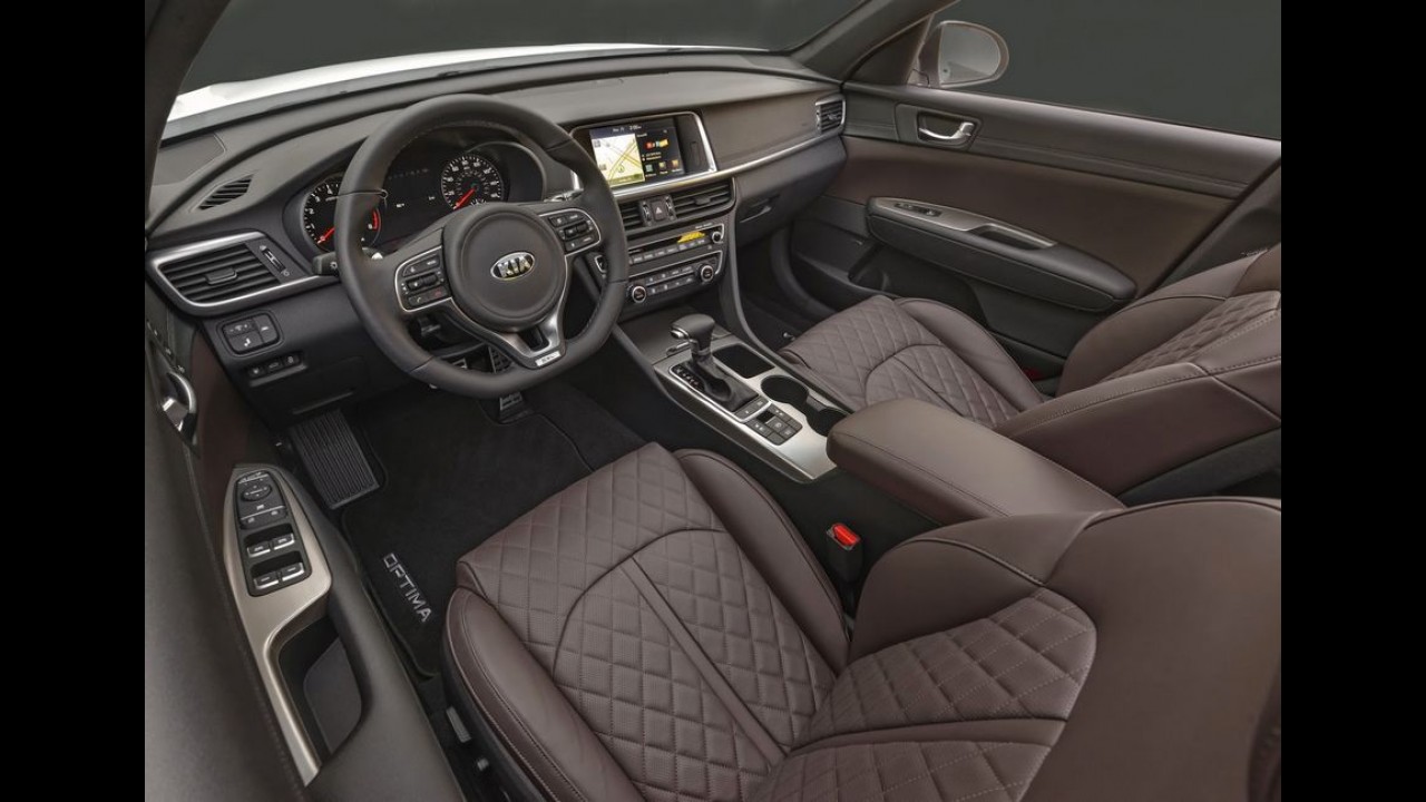 Kia Optima 2016 estreia visual mais elegante no Salão de NY