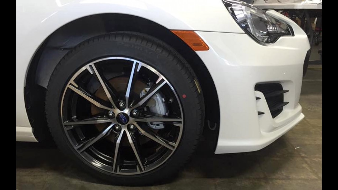 Flagra: fotos do Subaru BRZ 2017 reestilizado vazam antes da hora