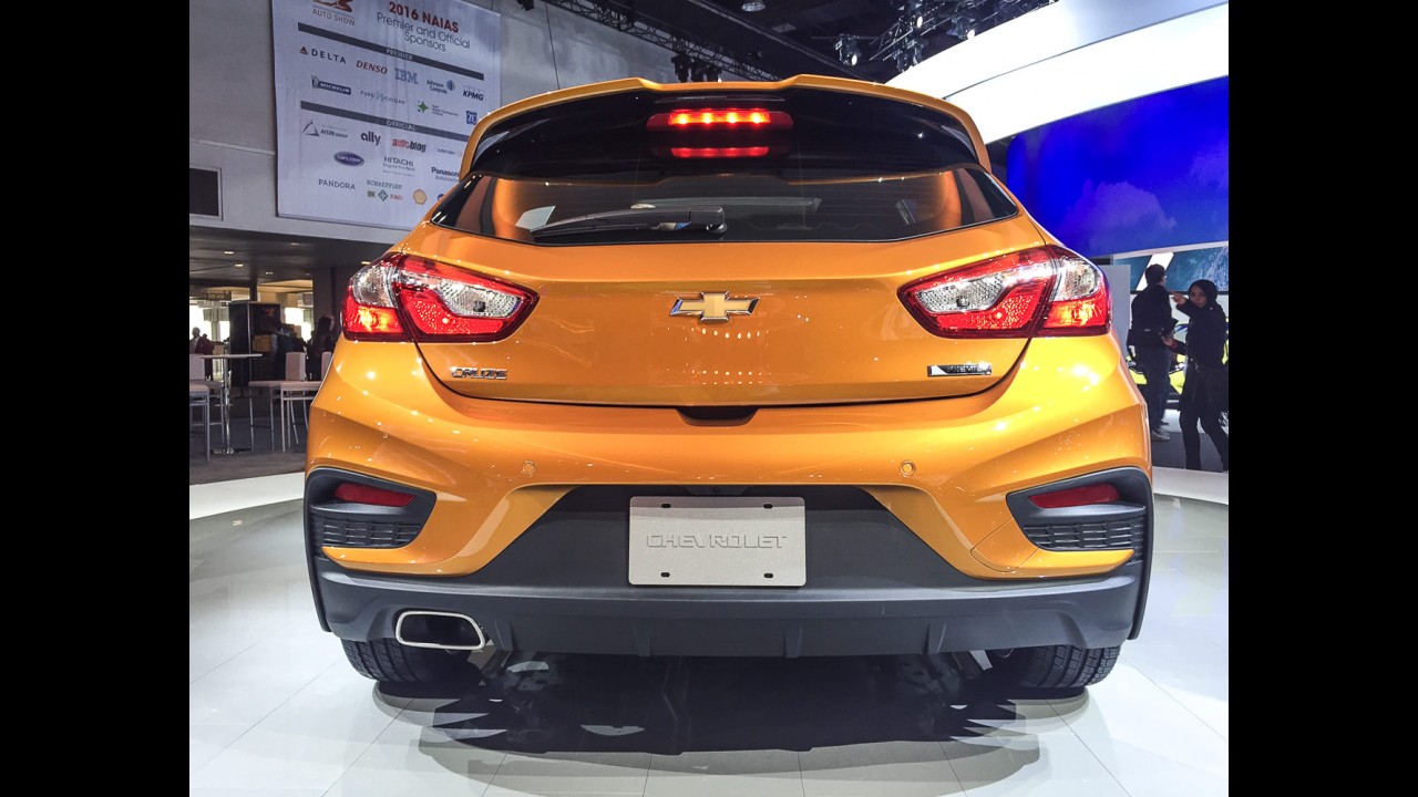 Novo Cruze Hatch tem potencial para ganhar versão esportiva, diz GM