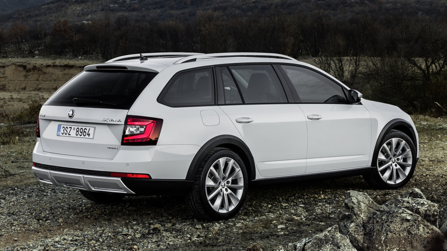 2017 Skoda Octavia Scout facelift