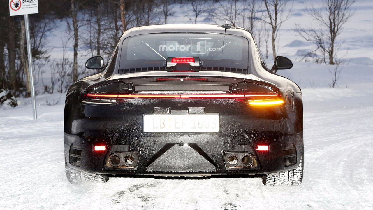 2019 Porsche 911 spy photo