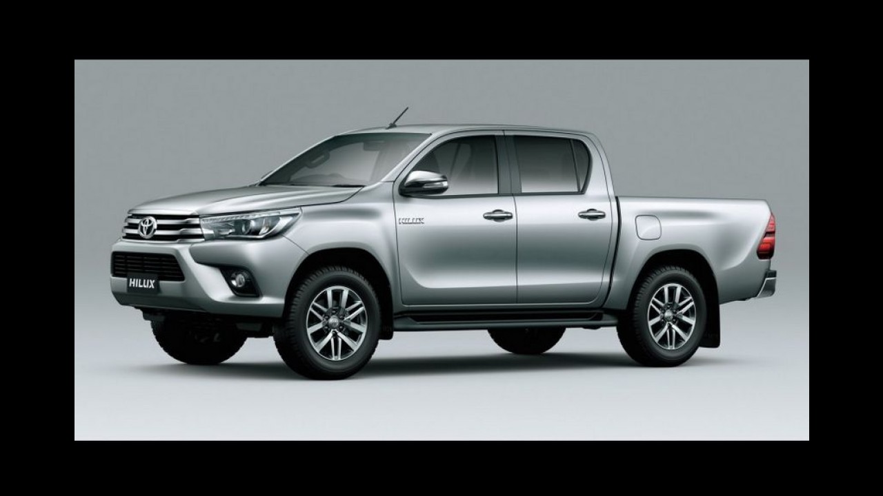 Nova Hilux emplaca 8.100 unidades e já é líder de vendas na Tailândia