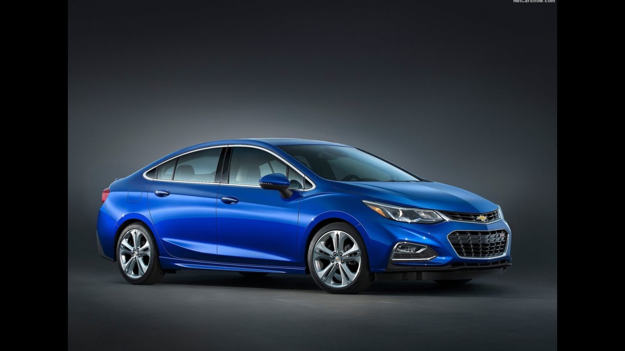 Flagra! Nova geração do Chevrolet Cruze já roda no Brasil
