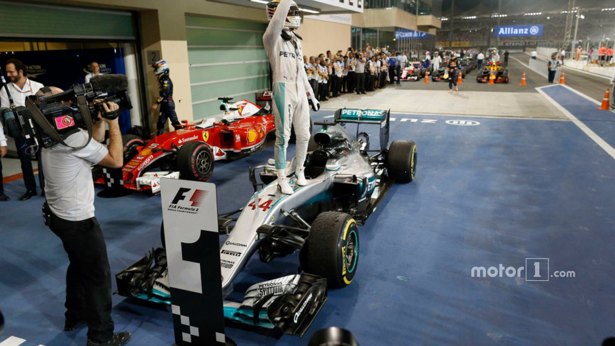 Race winner Lewis Hamilton, Mercedes AMG F1 W07 Hybrid