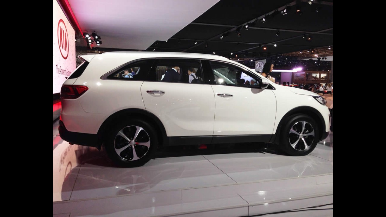 Novos Kia Sorento e Carnival serão lançados no Brasil em outubro