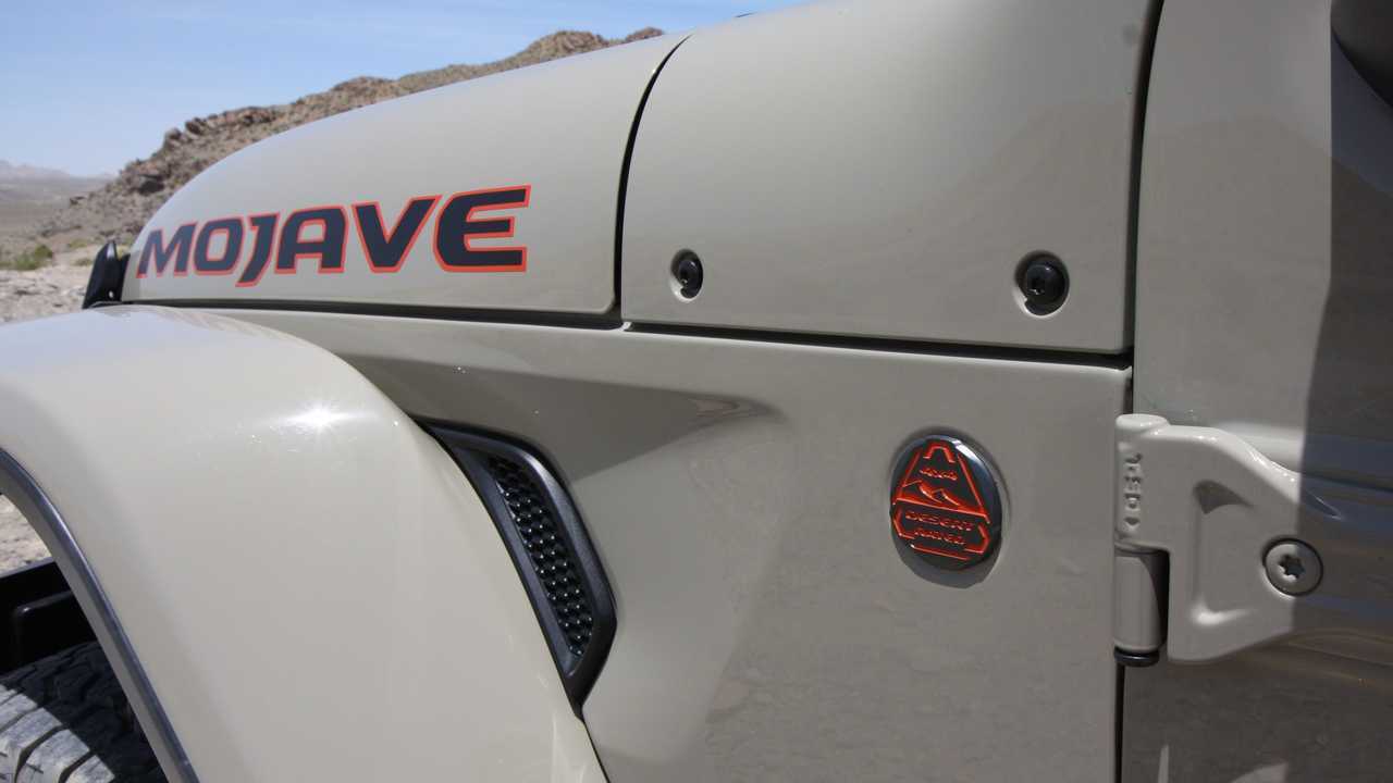 2020 Jeep Gladiator Mojave Exterior Badging