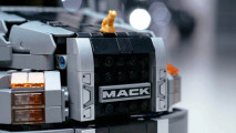 Mächtiger US-Truck aus Lego