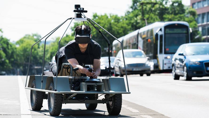 Mercedes-Benz Moovel Autonomous Lab