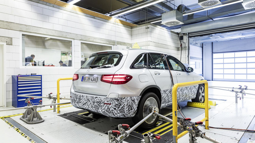 2018 Mercedes GLC F-Cell preview