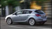 Nuova Opel Astra