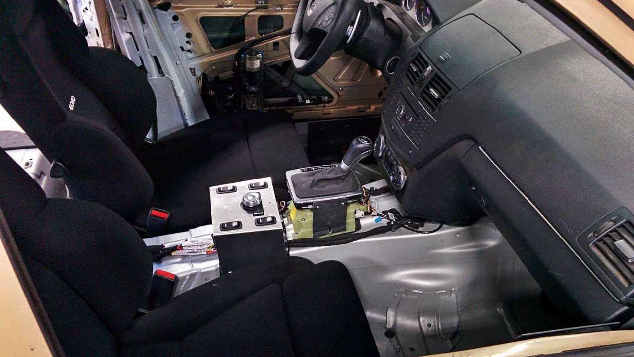 Mercedes-Benz Frankenstein Projesi (190E'nin C63 AMG'ye Çevrilmesi)